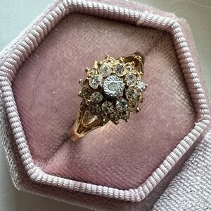 Elegant Vintage Cluster Ring size 6.5 costume jewelry well worn